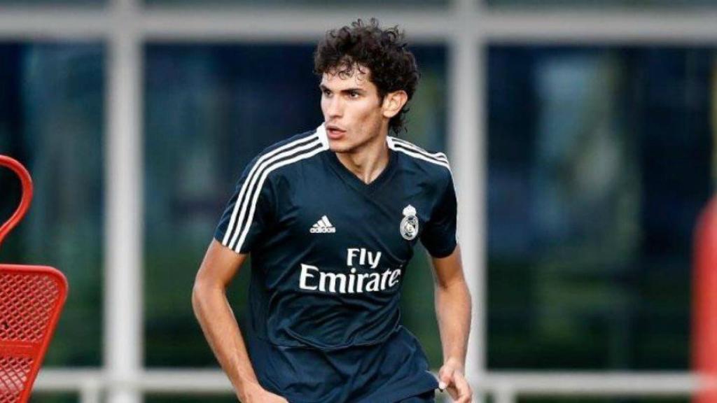 Vallejo entrenando con el Real Madrid