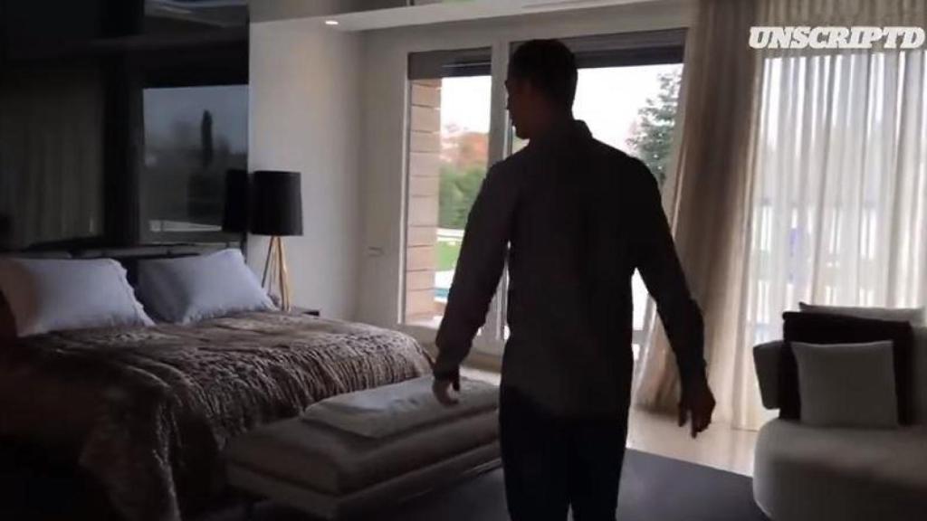 Ronaldo en su habitación.