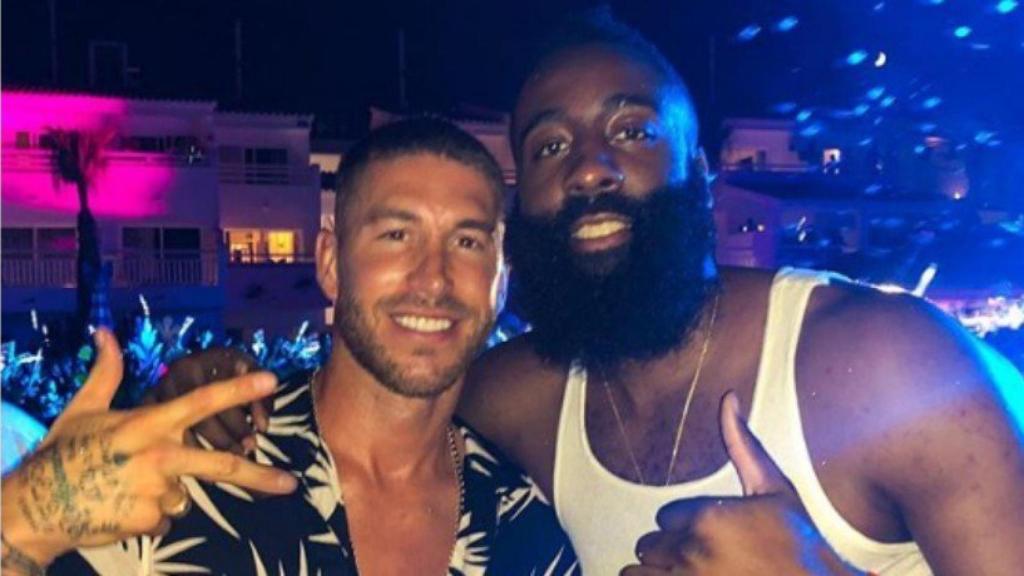 Sergio Ramos con James Harden en Ibiza.
Foto: Instagram (@jharden13)