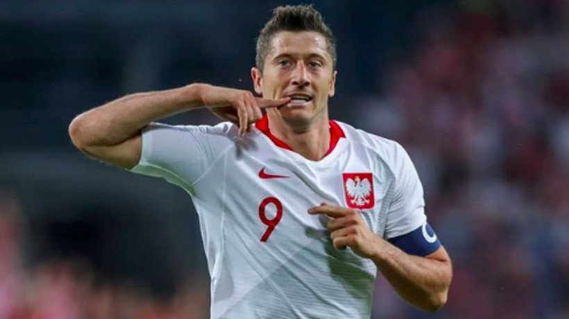 Lewandowski celebra un gol con Polonia. Foto Instagram (@_rl9)