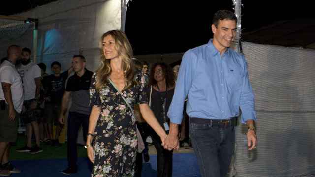 El presidente del Gobierno, Pedro Sánchez, y su esposa, Begoña Gómez, a su llegada al concierto de The Killers