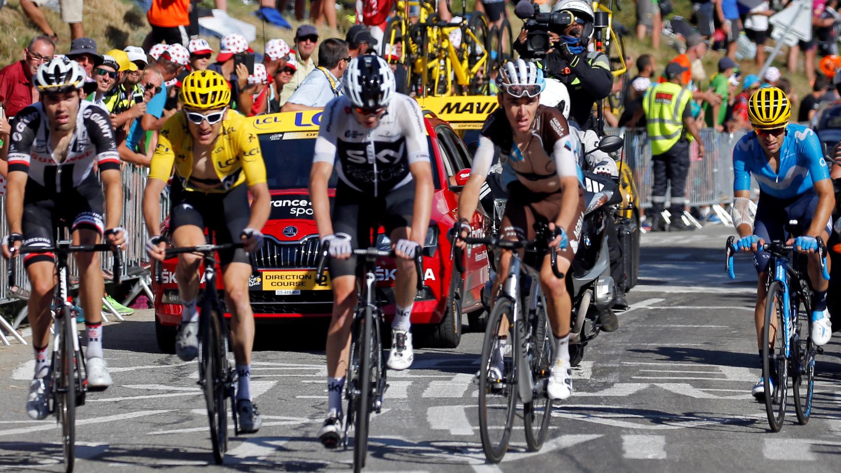 Dumoulin (izq), Thomas, Froome, Bardet y Landa durante la subida a Alpe d'Huez.