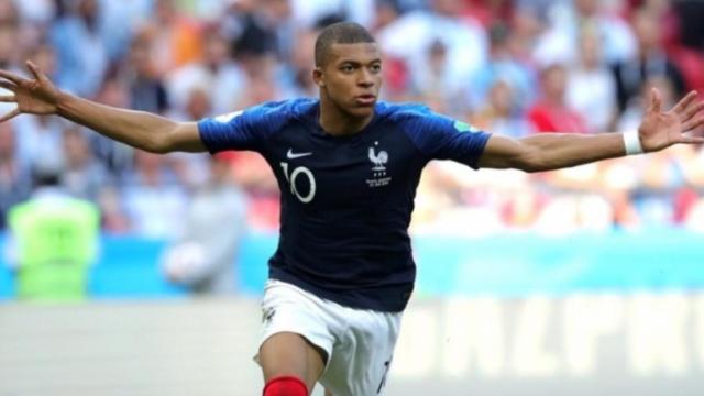 Mbappé, en la victoria de Francia. Foto: Twitter (@elchiringuitotv)