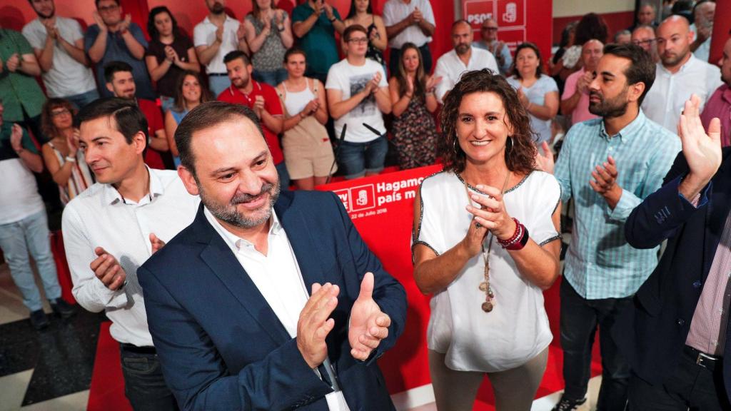 Ábalos , en un acto del partido socialista en Burjassot (Valencia)