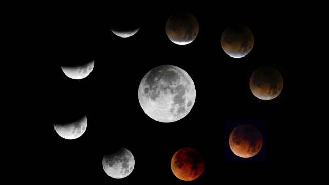 Montaje con el proceso de eclipse lunar y 'luna de sangre' del pasado enero.