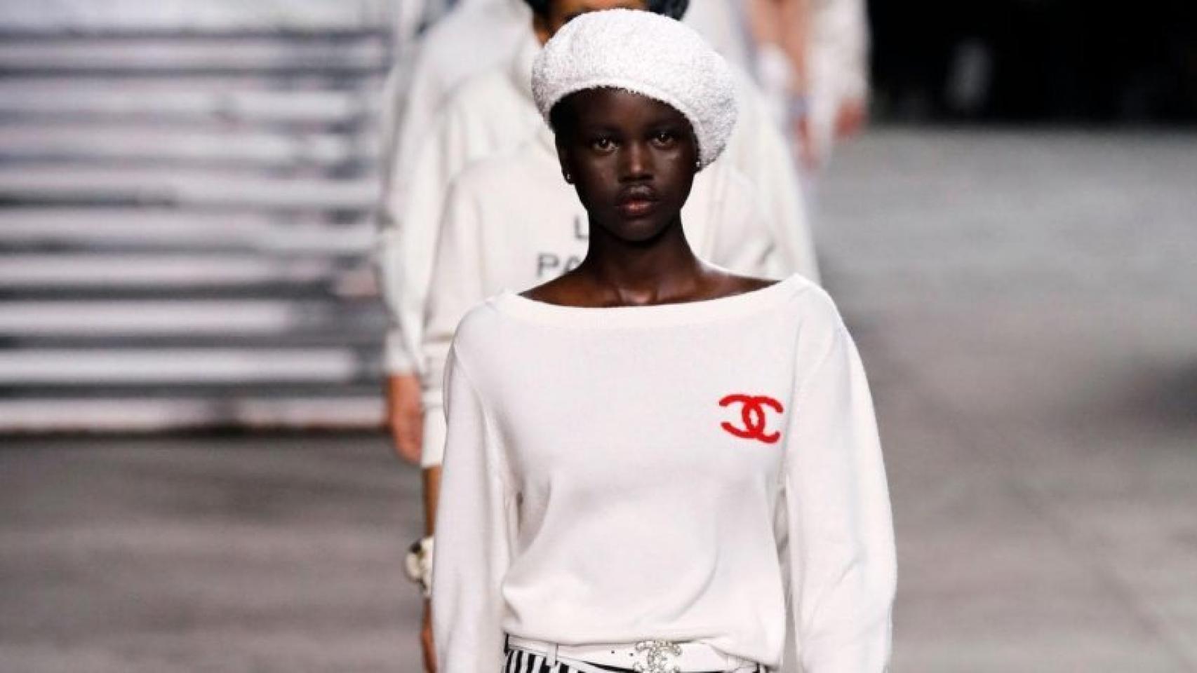 Adut Akech para Chanel