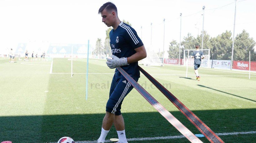 Lunin en el entrenamiento