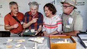 Los directores de las excavaciones arqueológicas de la sierra de Atapuerca.