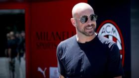 Reina ficha por el Milan. Foto acmilan.com