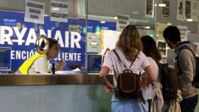 Mostrador de facturación de Ryanair en Madrid-Barajas.