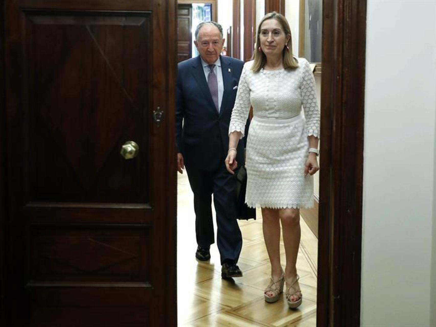 El director del CNI, Félix Sanz Roldán, y la presidenta del Congreso, Ana Pastor.