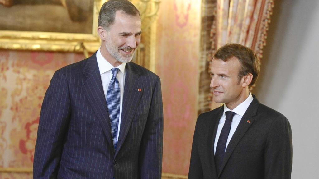 Emmanuel Macron y Felipe VI durante la cena oficial.