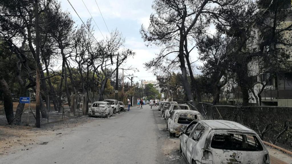 Una de las calles de la localidad de Mati, Grecia.