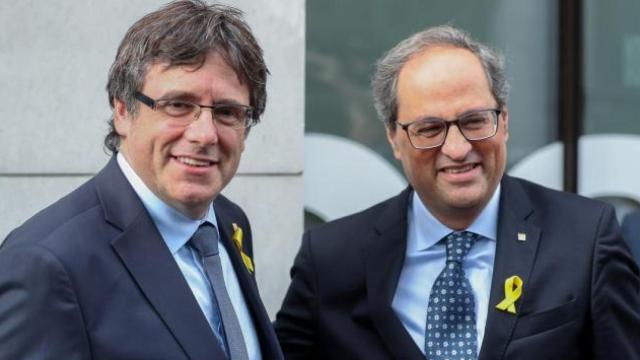 Puigdemont y Torra, en la sede de la 'embajada' catalana en Bruselas.