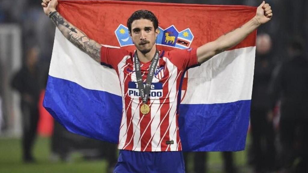 Vrsaljko celebra un título con el Atletico de MAdrid