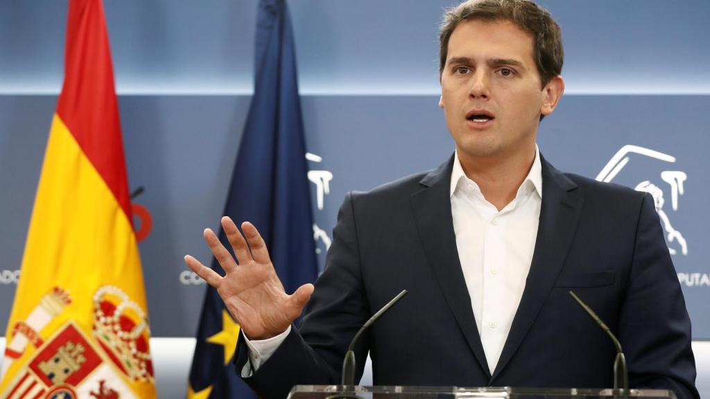 Albert Rivera durante la rueda de prensa este martes en el Congreso.