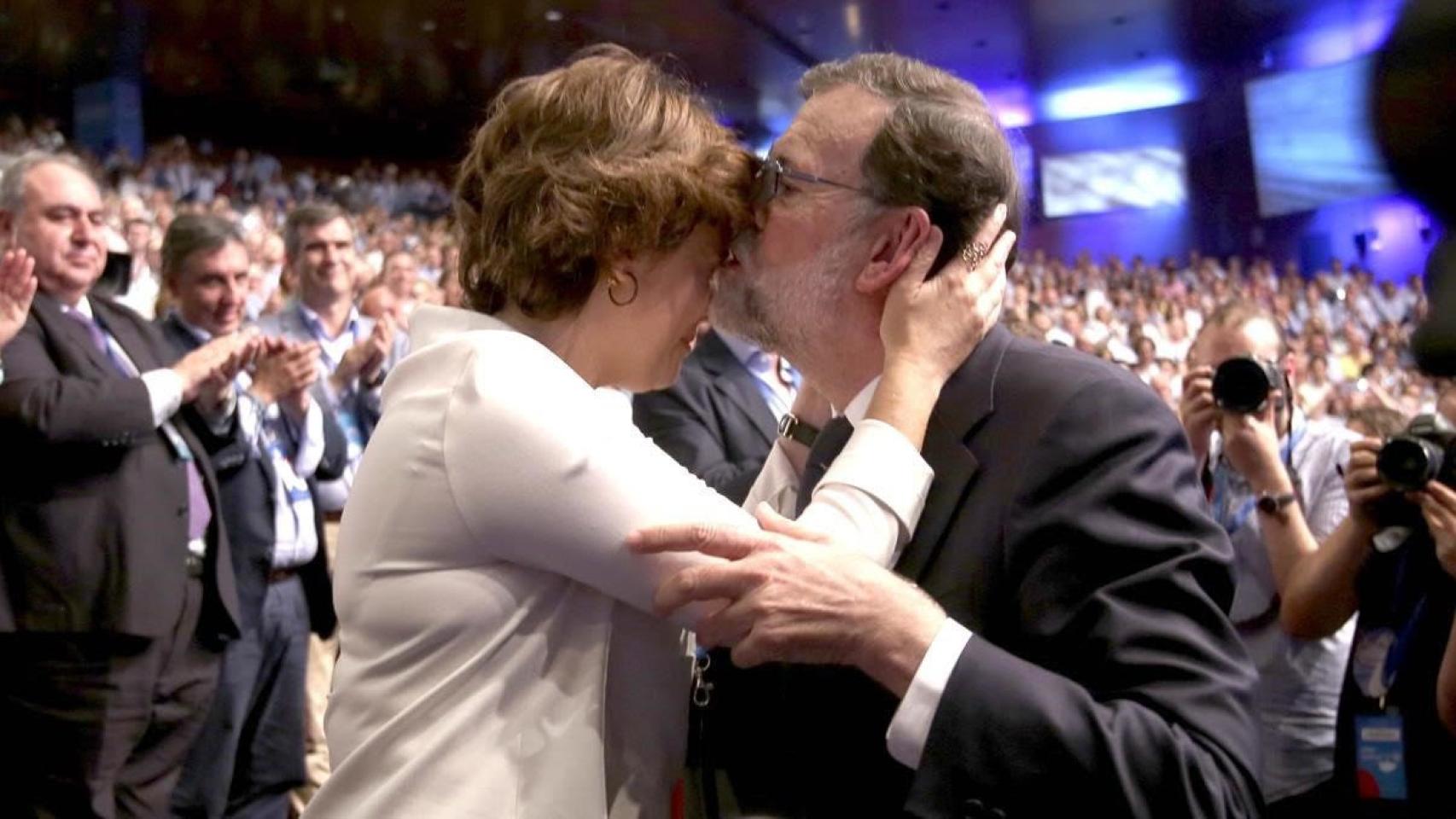 Soraya Sáenz de Santamaría y Mariano Rajoy.