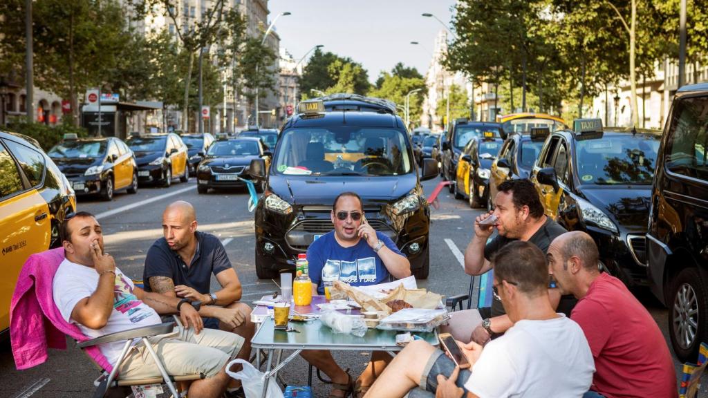 Taxistas de Barcelona durante la huelga.