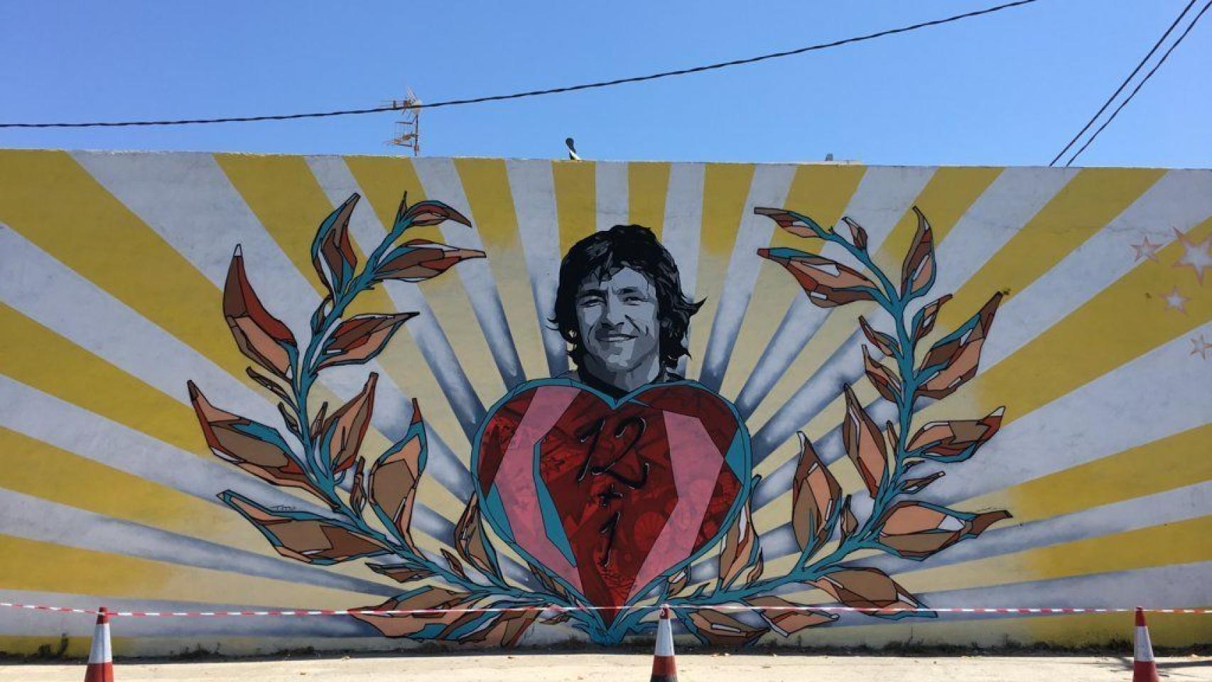 Mural para Ángel Nieto. Necko.