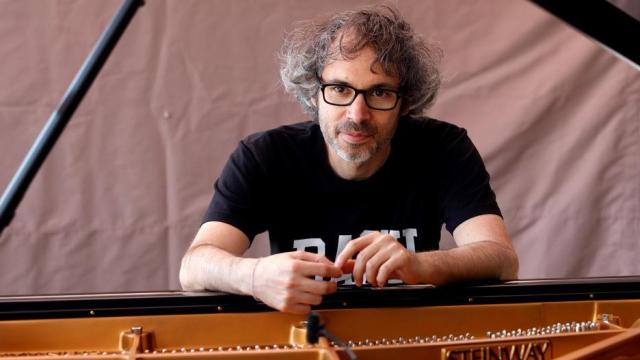 Imagen de archivo del pianista y escritor británico James Rhodes.