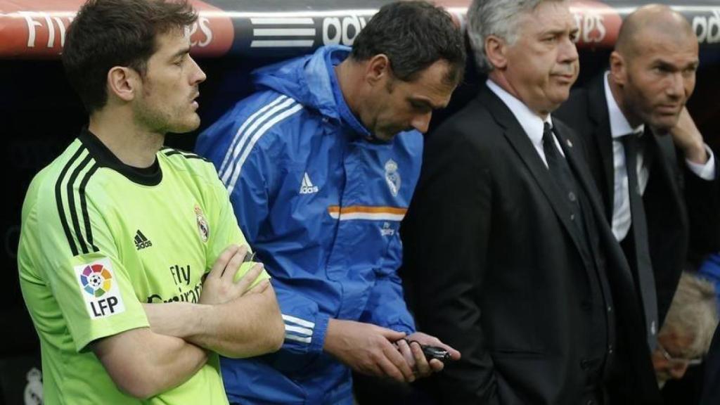 Casillas en el banquillo del Madrid con Ancelotti