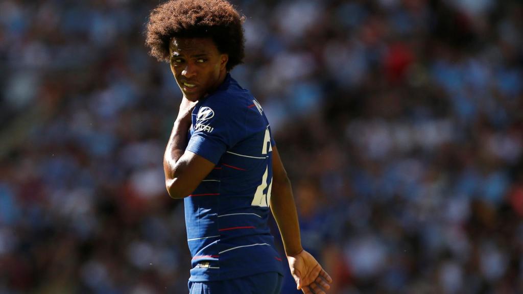 Willian durante un partido con el Chelsea