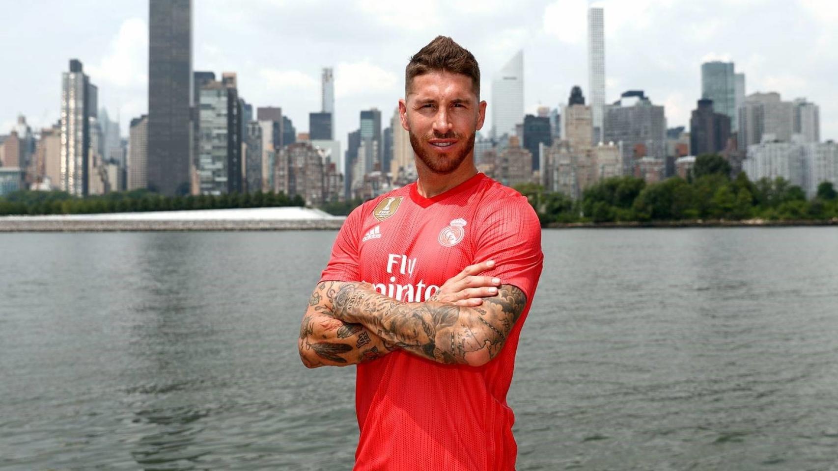 Sergio Ramos luciendo la tercera equipación