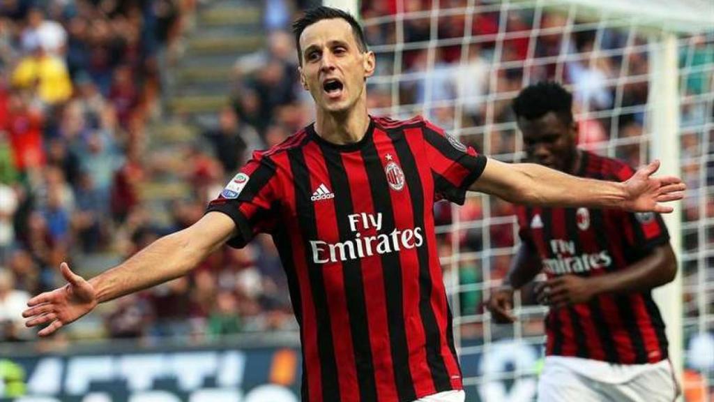 Kalinic, durante un partido con el Milan.