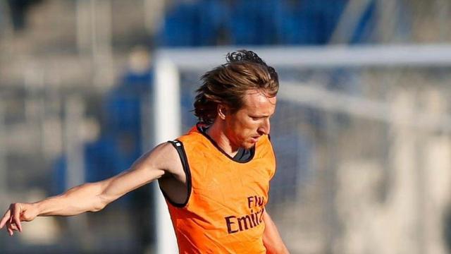 Modric entrenando con el Madrid