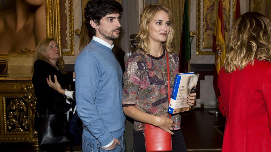 Alba Carrillo y David Vallespín durante la presentación del libro de Sandra Barneda.