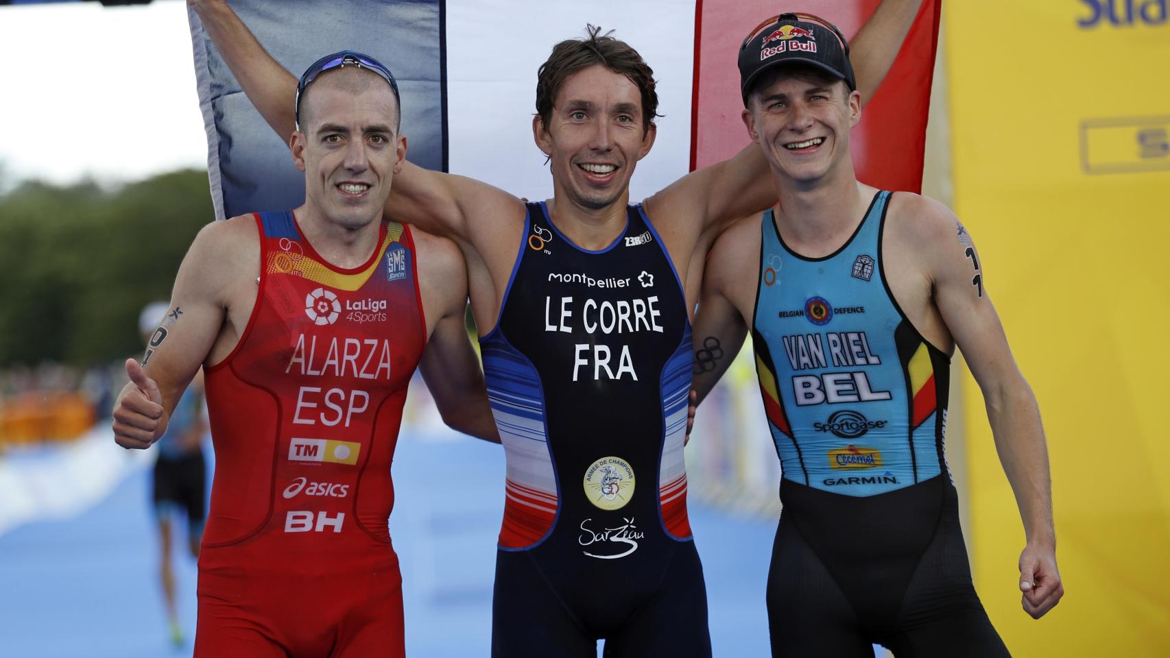 Fernando Alarza, Pierre Le Corre y Marten Van Riel al final de la prueba