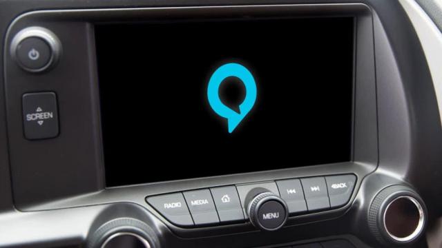 Alexa desplegado en un dispositivo de coche conectado.