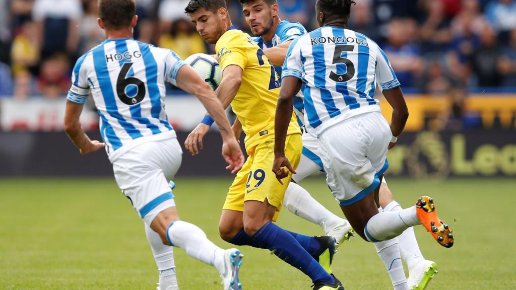 Morata durante un partido de la Premier League