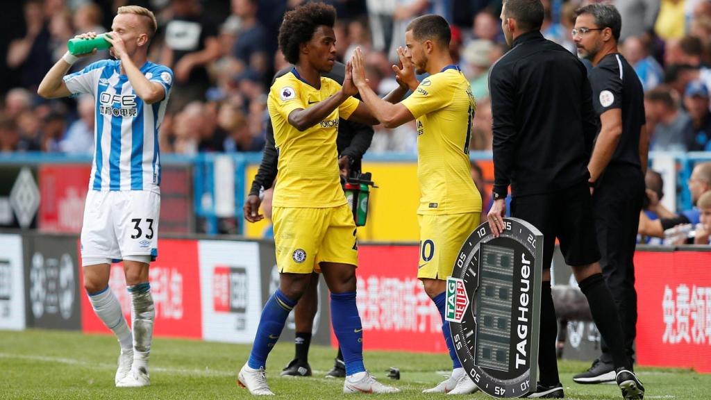 Willian, siendo sustituido por Hazard