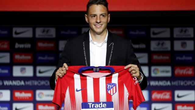 Arias, presentado con el Atlético de Madrid