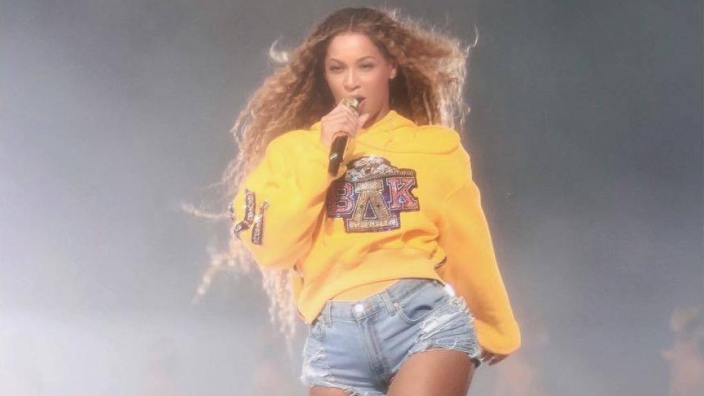 Beyoncé, con la sudadera en Coachella.