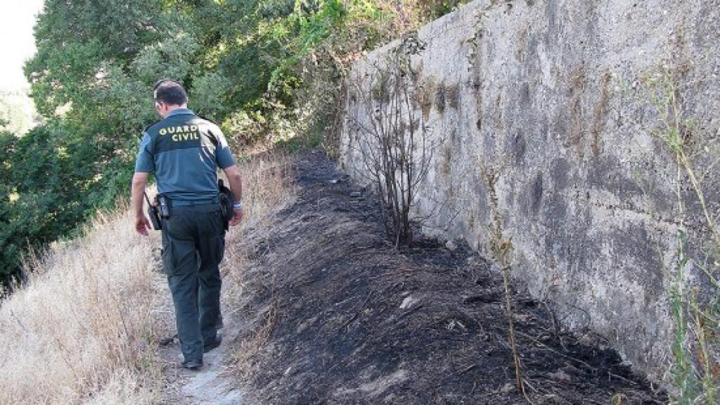 Agente de la Guardia Civil en Granada.