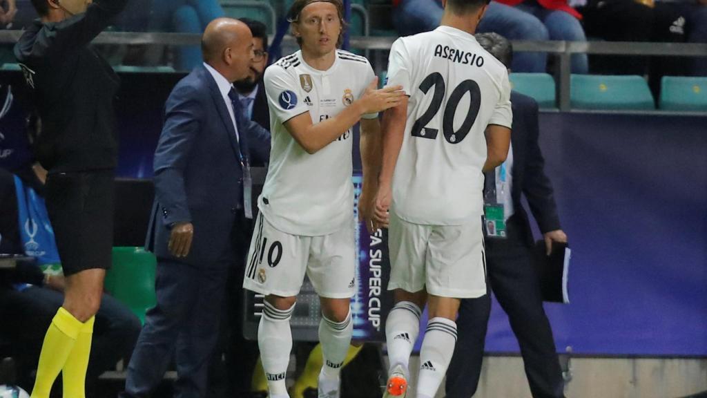 Luka Modric sustituye a Marco Asensio