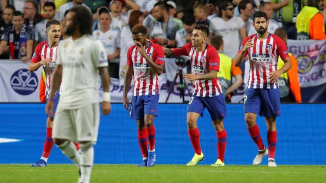 Los jugadores del Atlético de Madrid celebran un gol