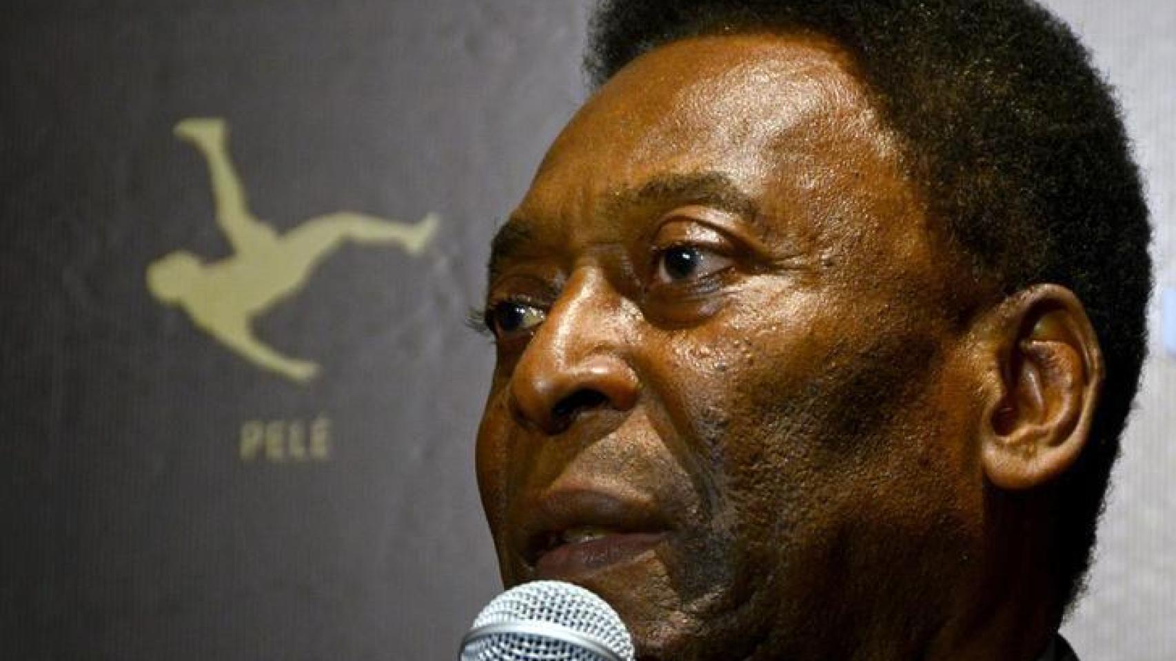 Pelé durante un acto publicitario