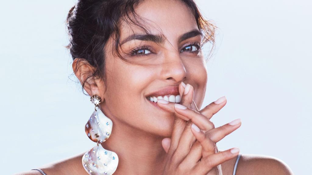 Priyanka está radiante con su anillo.