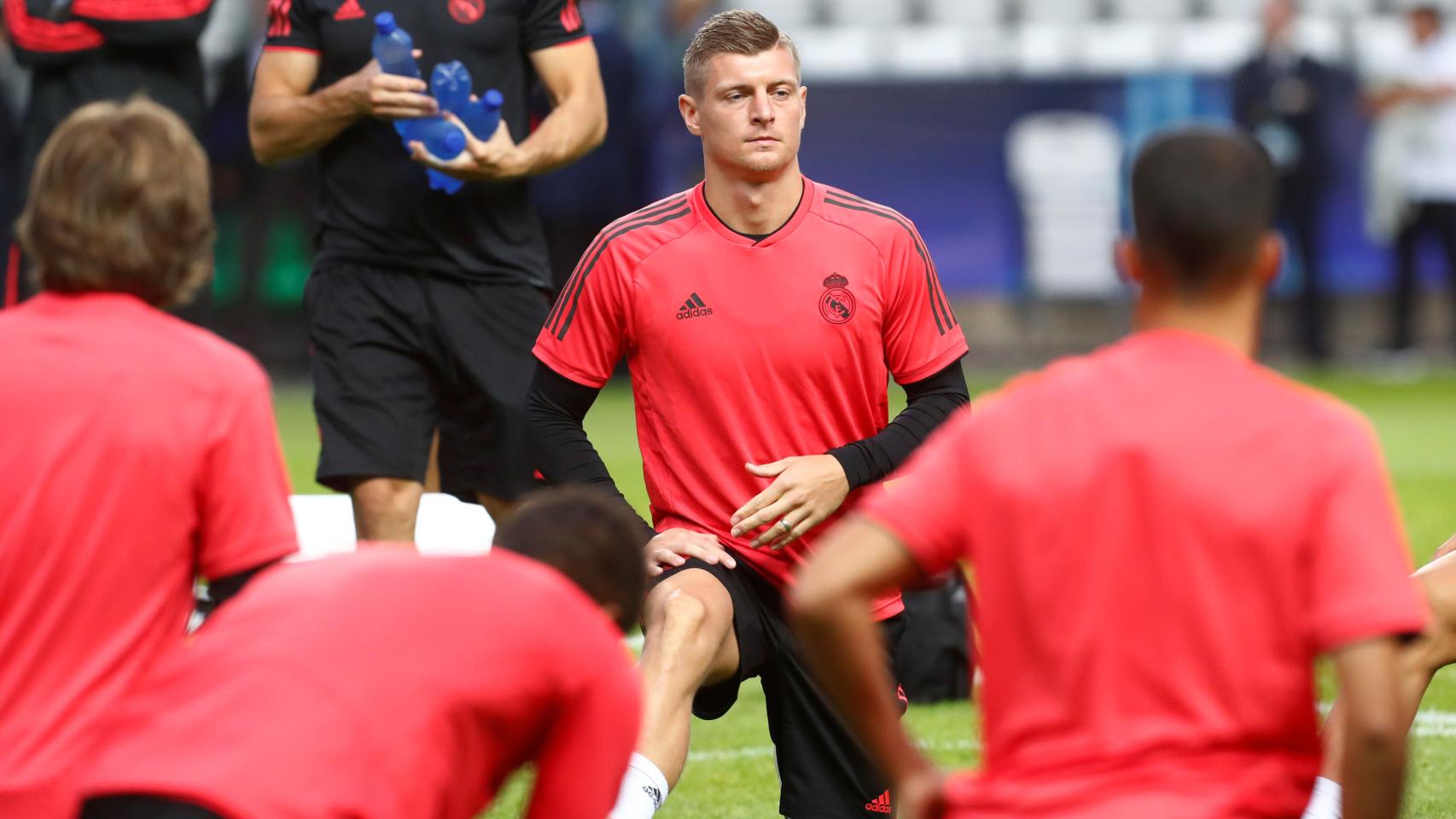 Kroos se entrena con el Real Madrid