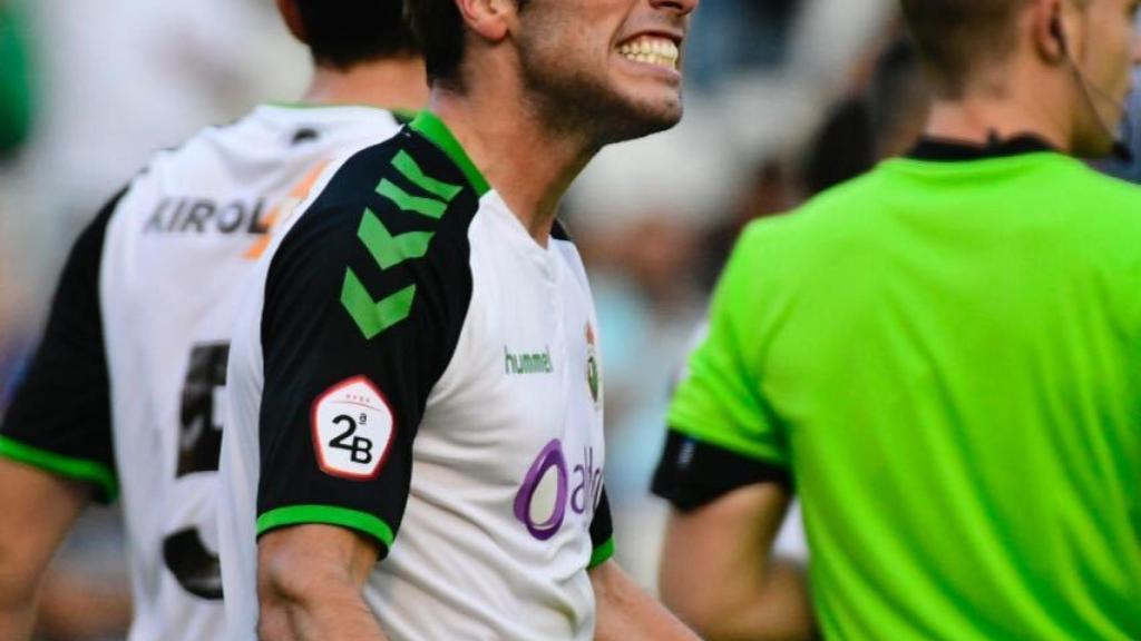 Jon Ander celebra un gol con el Racing. Foto: Twitter (@realracingclub)