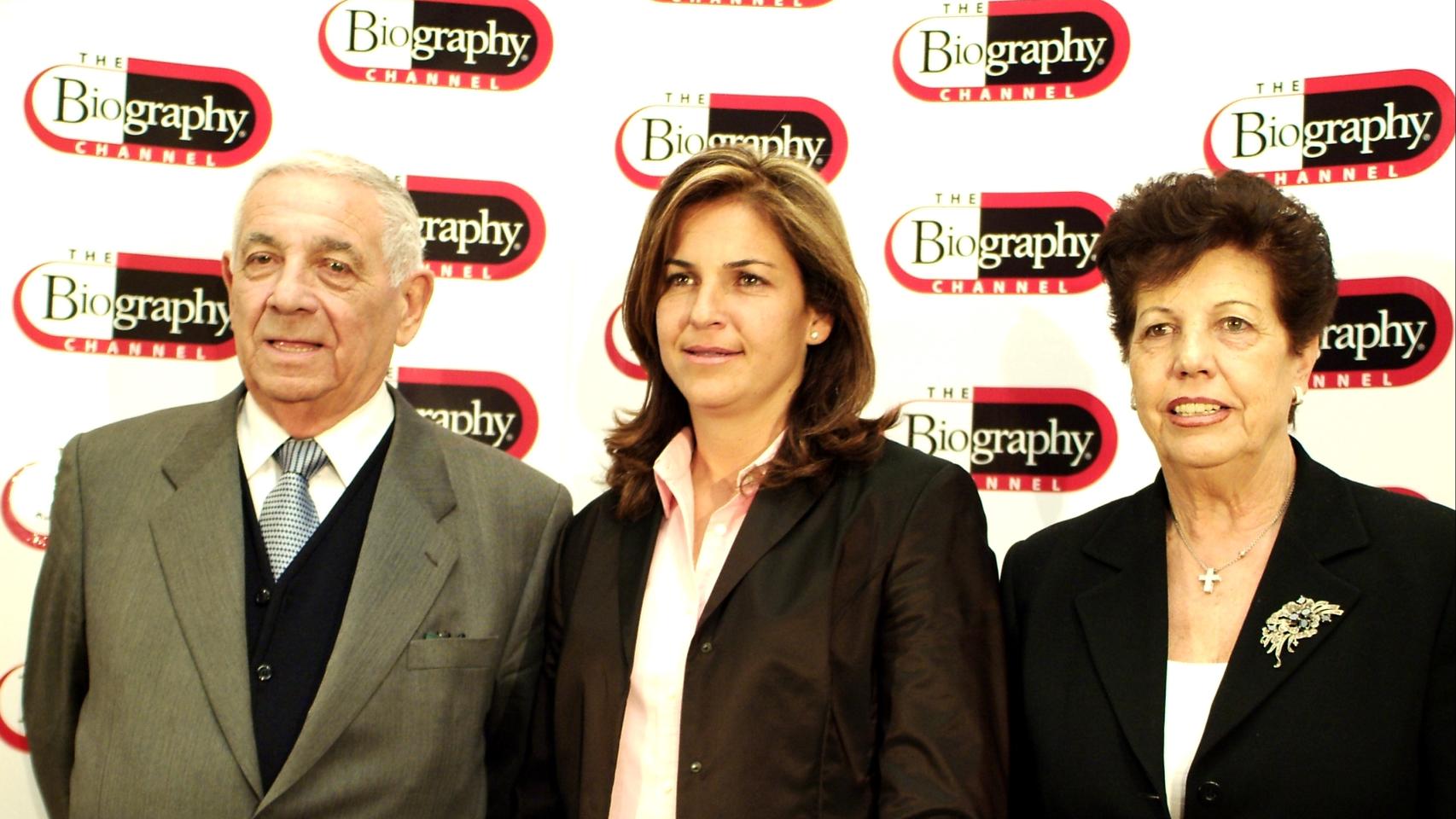 Arantxa junto a sus padres, cuando ya se percibía la tensión.