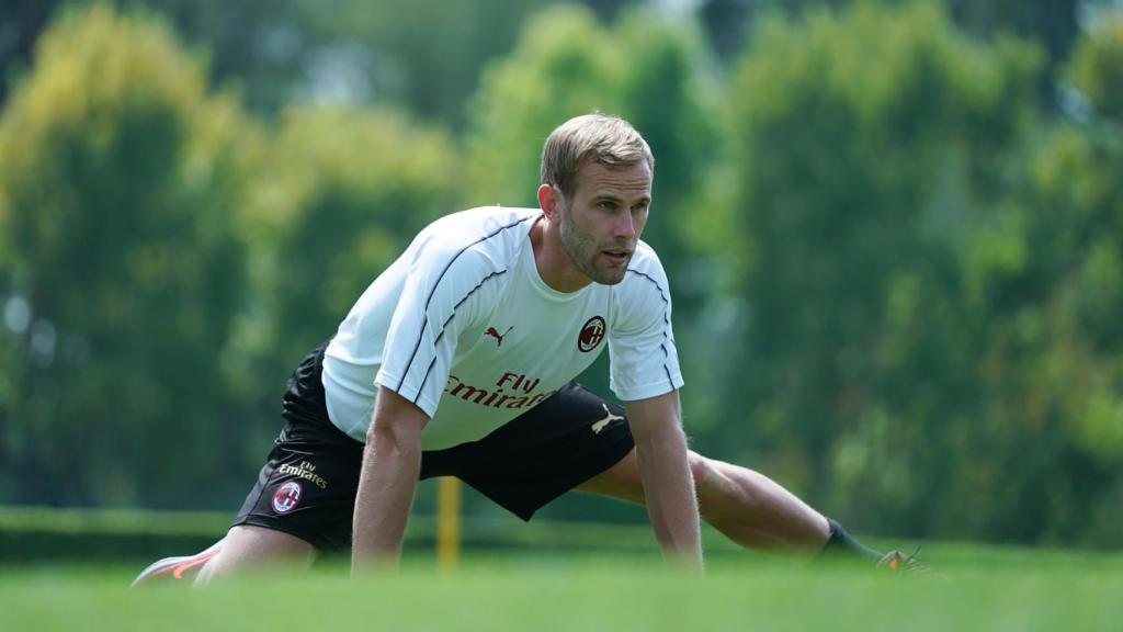 Strinic entrena con el Milan. Foto:acmilan.com