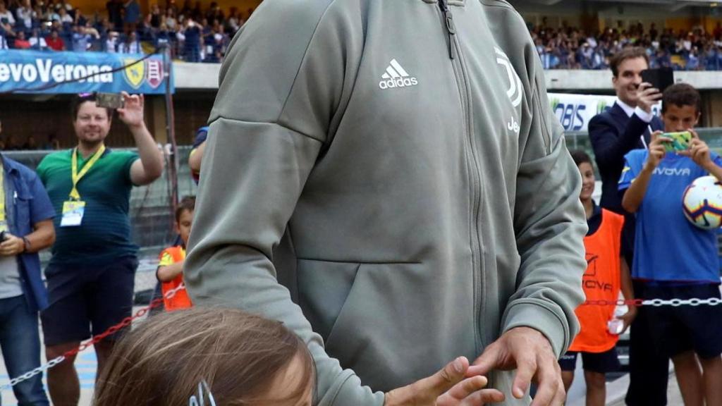 Cristiano Ronaldo, al saltar al campo en su debut con la Juventus.