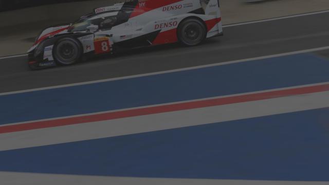 Fernando Alonso, al volante del Toyota #8 durante las 6 Horas de Silverstone