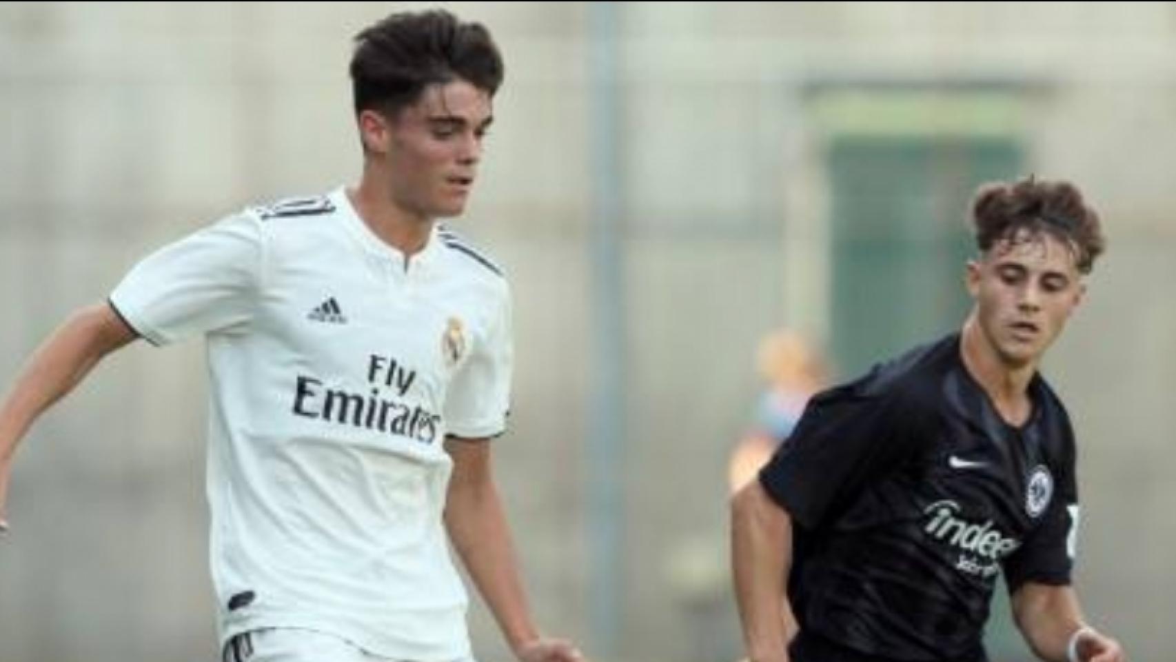 Cadete A del Real Madrid frente a una selección de Adidas