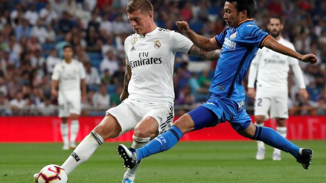 Toni Kroos, disparando a puerta