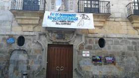 La pancarta contra la Guardia Civil y a favor de los agresores de Alsasua